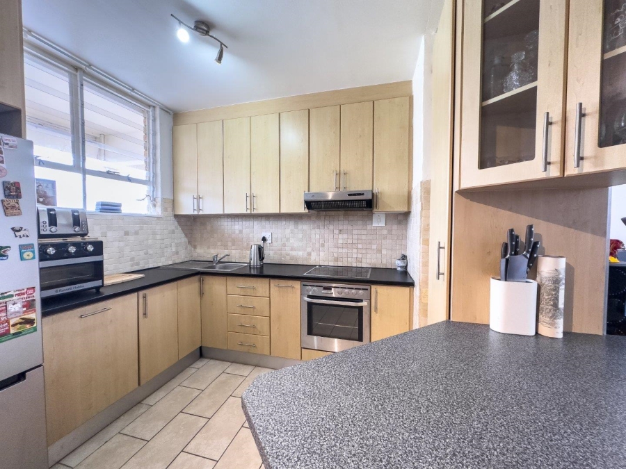 2 Bedroom Property for Sale in Loevenstein Western Cape